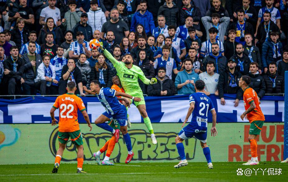 转折点!瓦伦西亚战术微调,欧篮联清晨攻防权衡,媒体盛赞,控场能力受关注 转折点!瓦伦西亚战术微调,欧篮联清晨攻防权衡,媒体盛赞,控场能力受关注