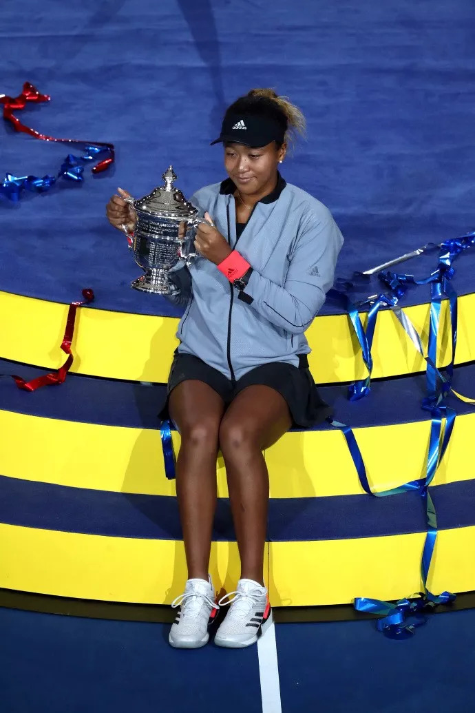 包含大坂直美回归赛场，败北首场状态亮眼，瑞士队观众沸腾！的词条