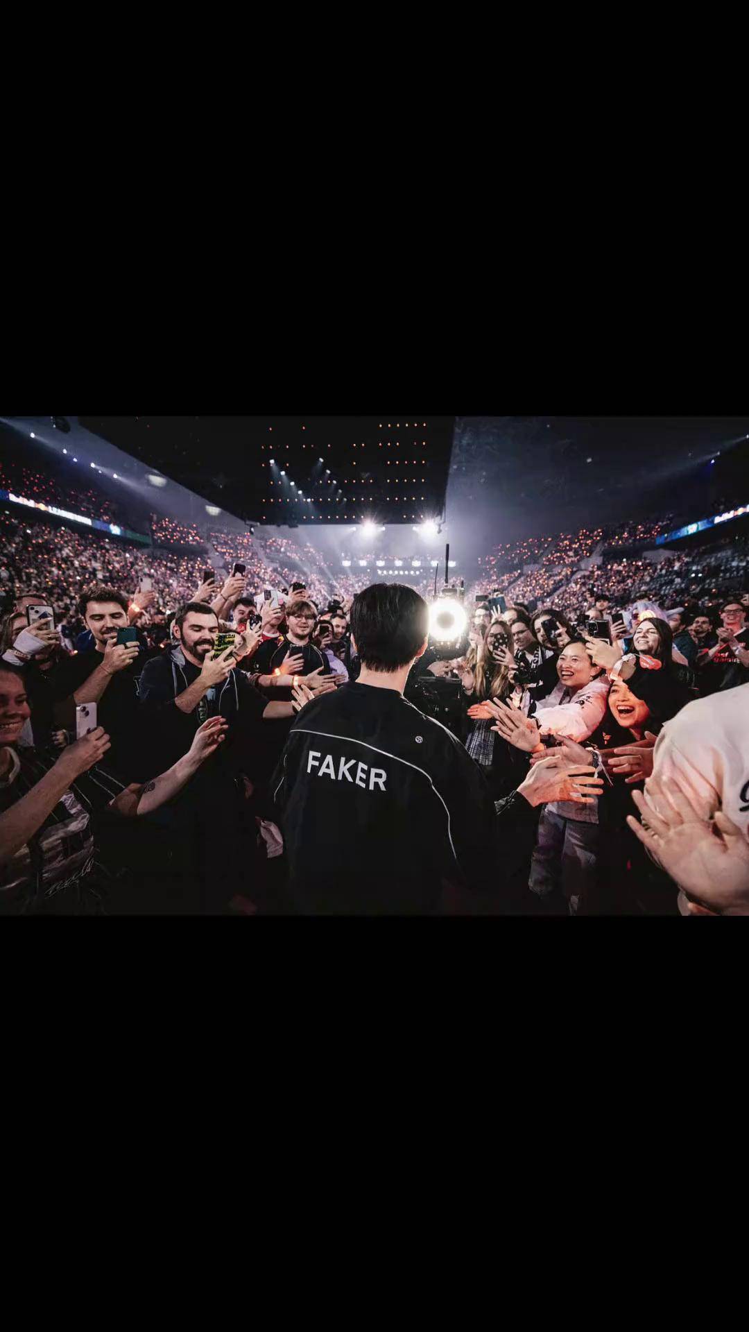 包含Faker新星精彩发挥表现惊艳，IG未来可期！的词条